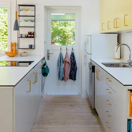 Family Time Close To The And Nature * Dronningmølle